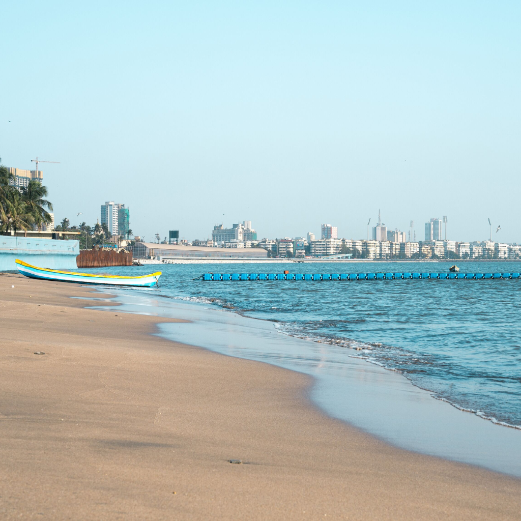 Best Taxi for Juhu beach in Mumbai
